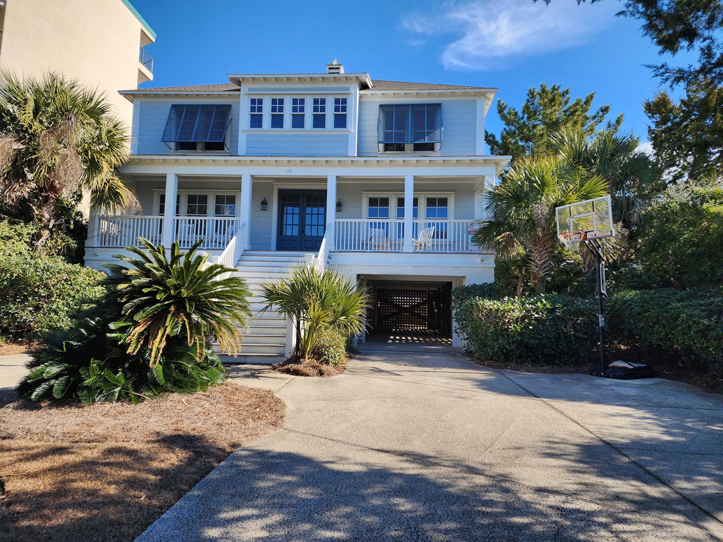 Wanna Be by the Sea - Street View