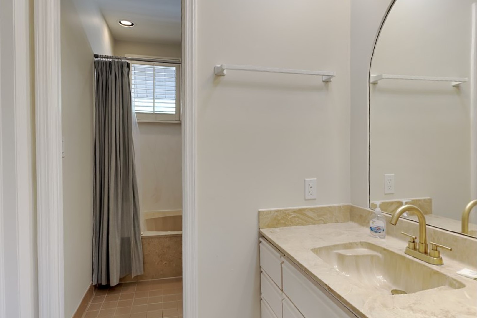 Bath 3 on 2nd Floor