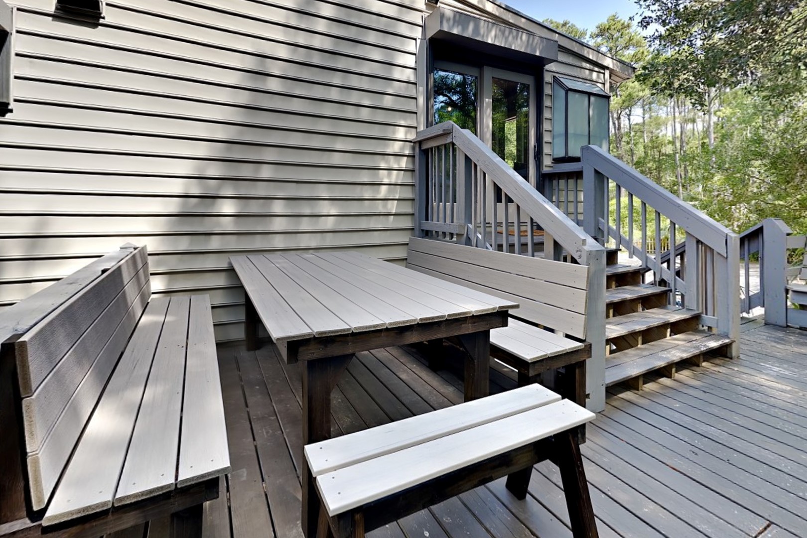 Picnic & Grill Area