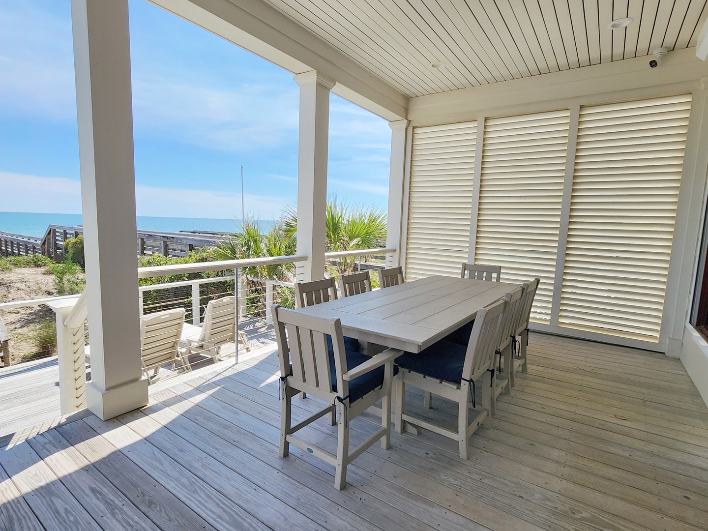 Oceanfront Porch on 1st Floor