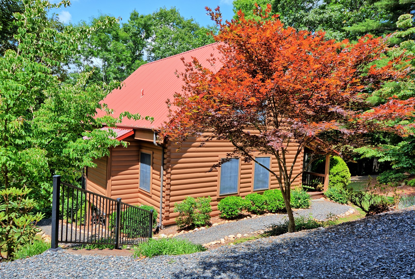 Rustic River Escape-Jefferson, NC 4