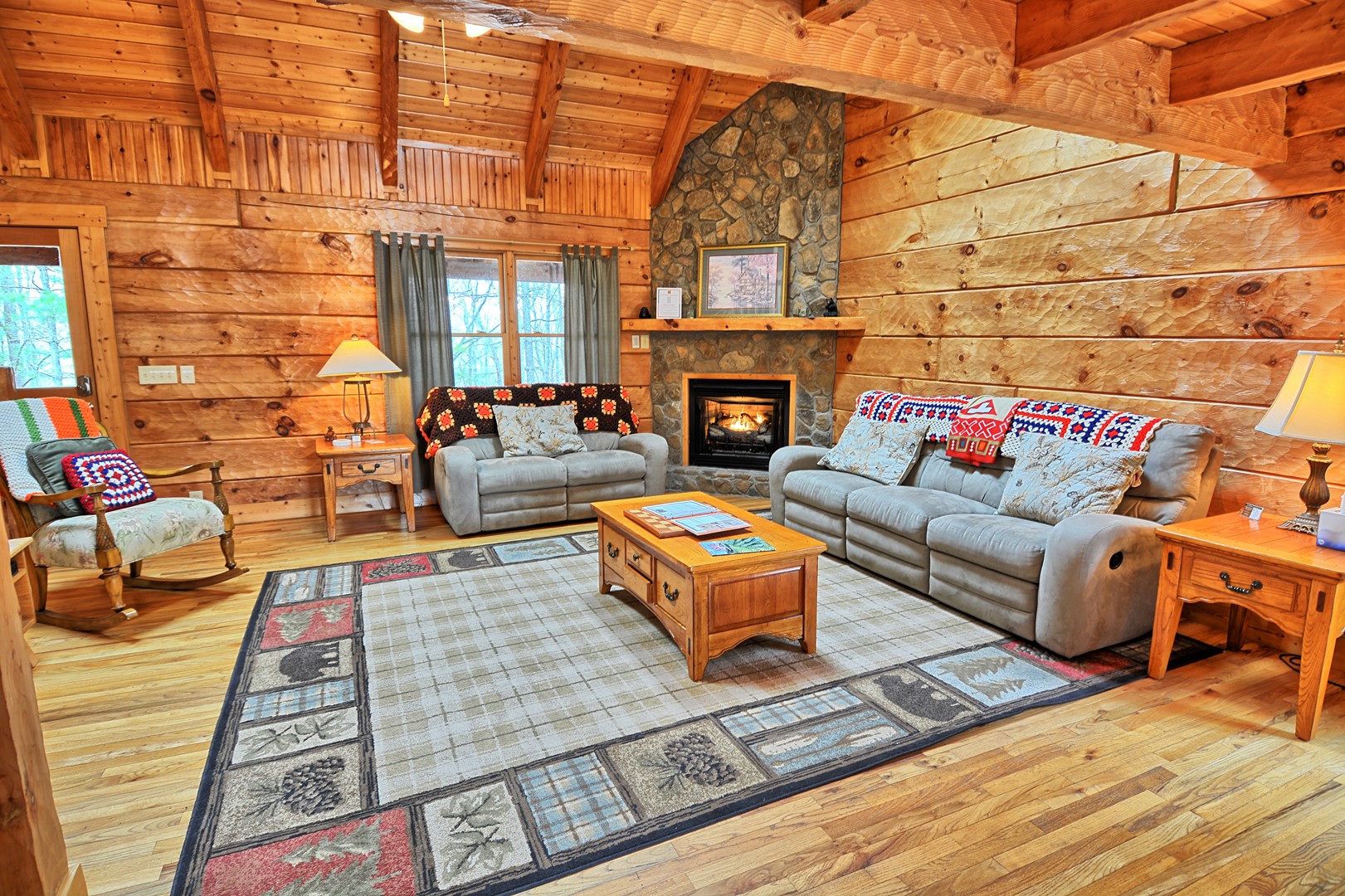 Living Room with Gas FP, Seasonal Oct 1 to April 1