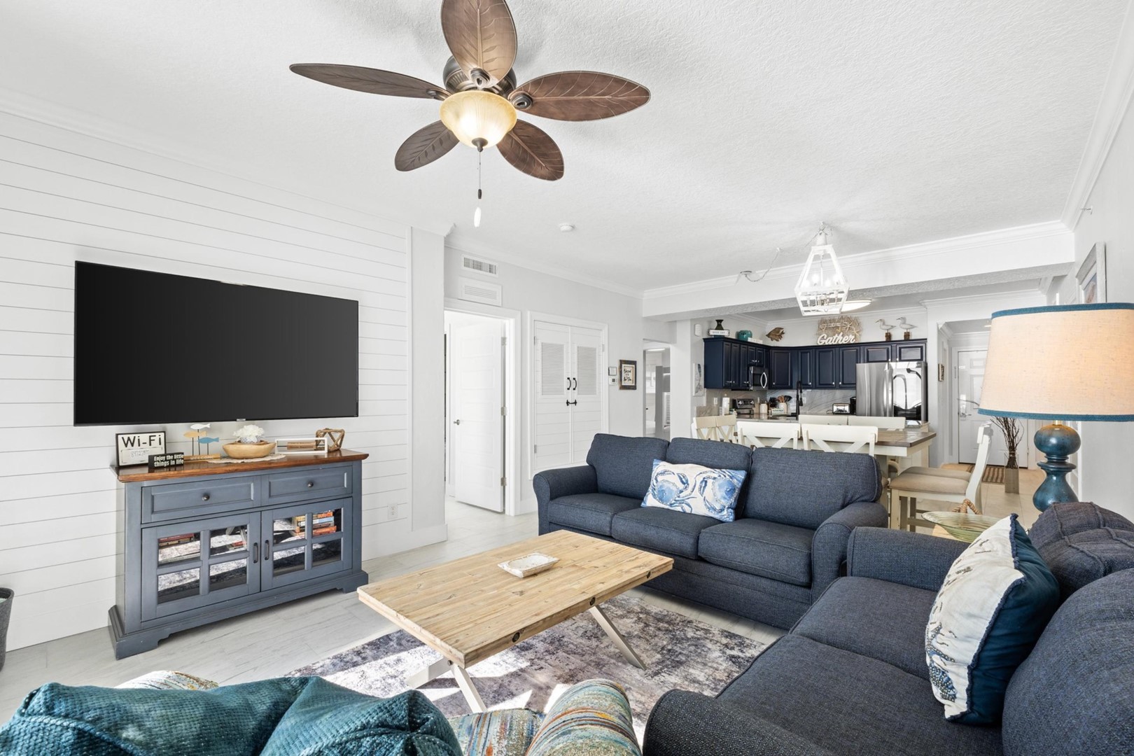 Tropic Winds Resort 502 8