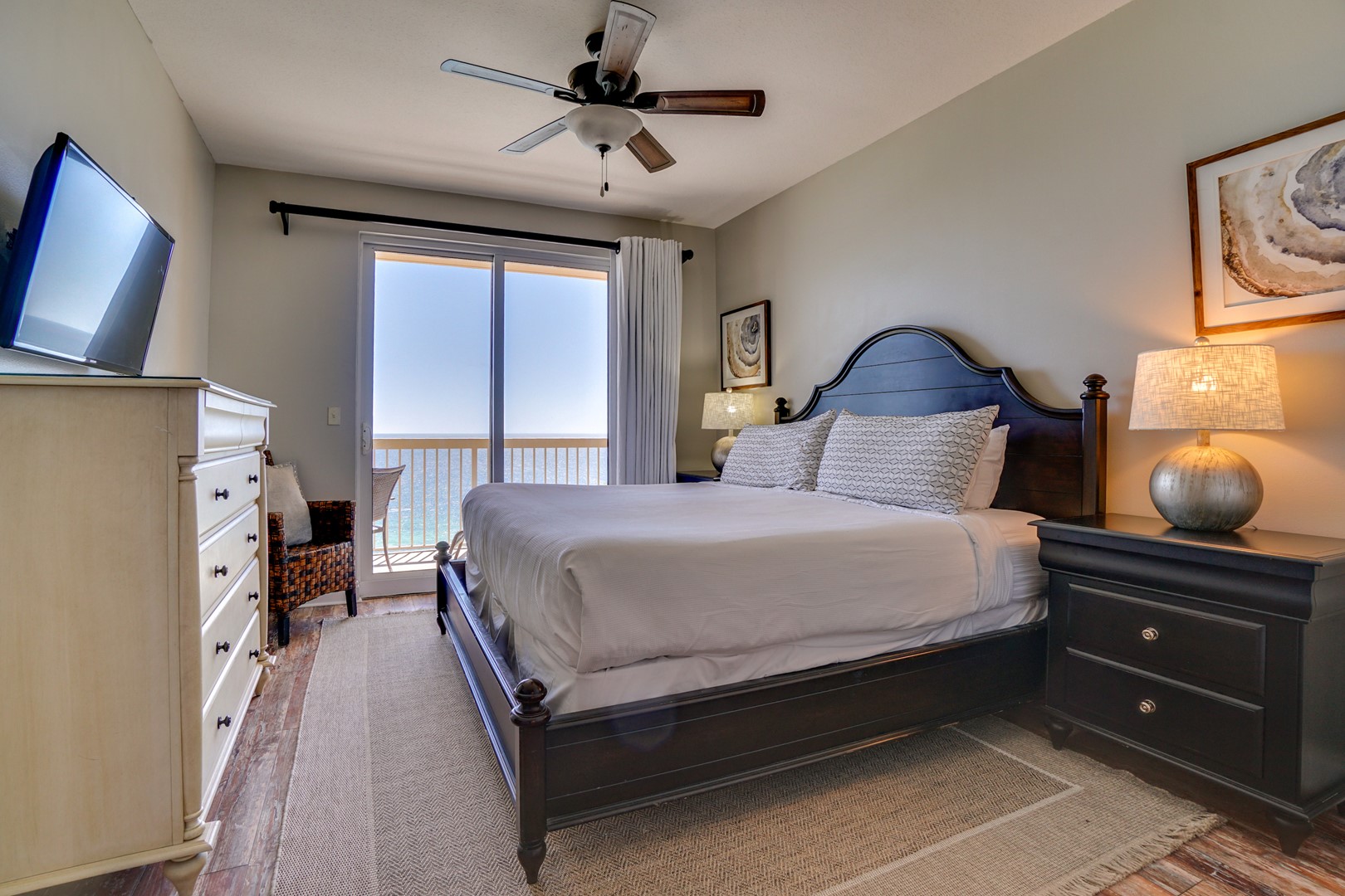 Gulf Front Bedroom with King Bed