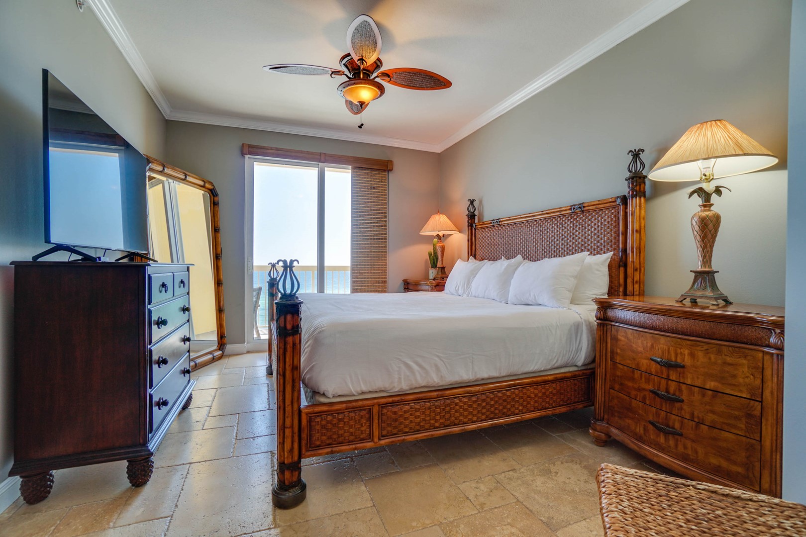 Gulf Front Main Bedroom with King Bed