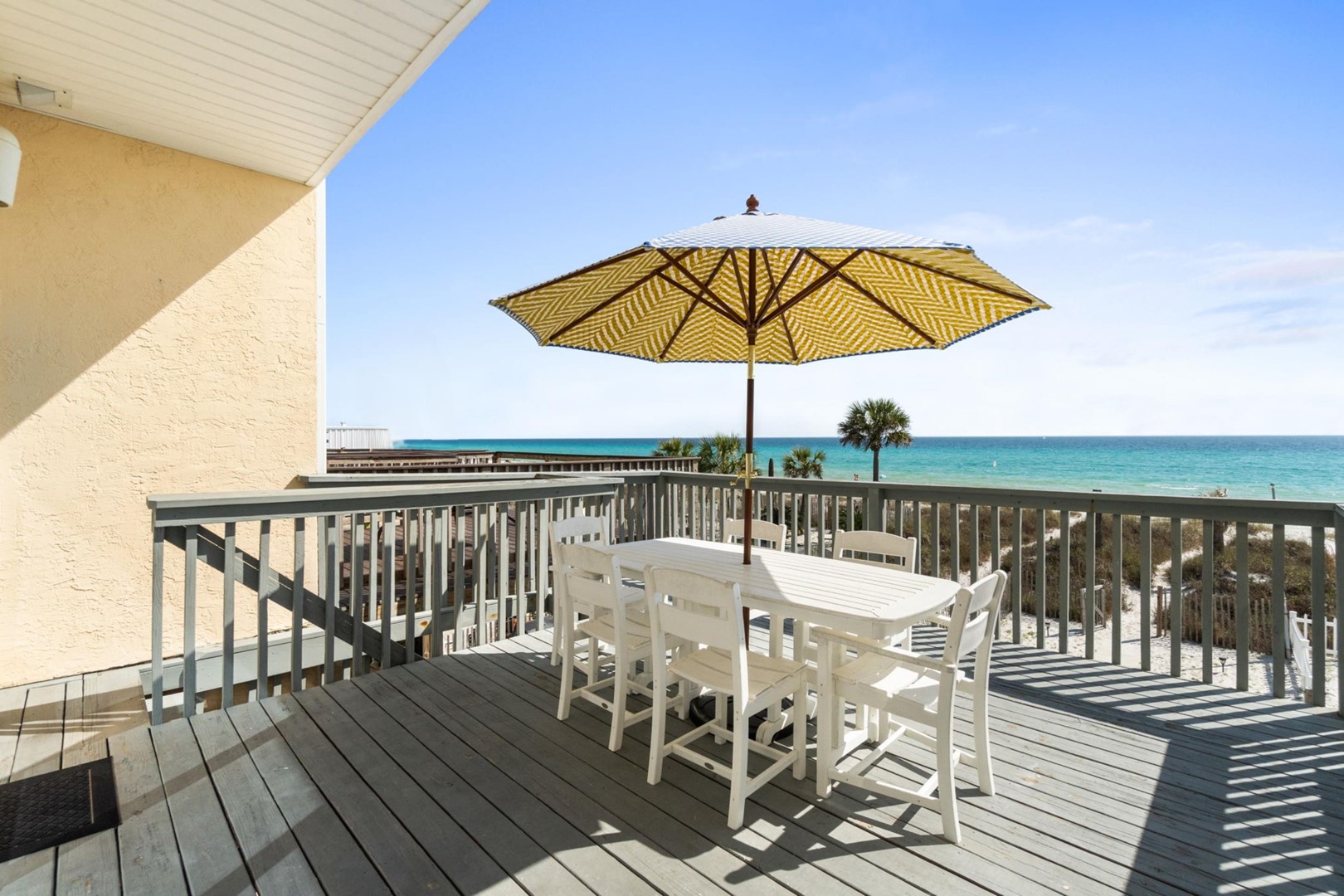 Beachside West 5 - Beachfront Bliss Photo