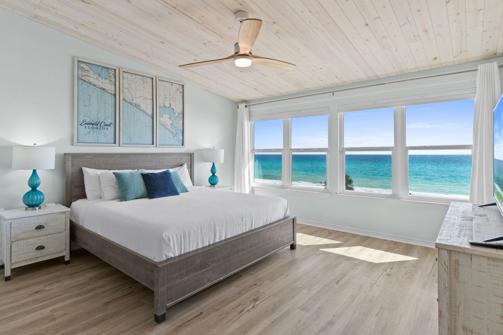 Beachside West 5 - Beachfront Bliss 4