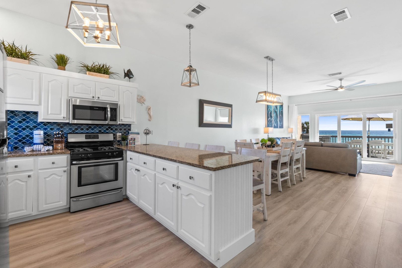 Beachside West 5 - Beachfront Bliss 5