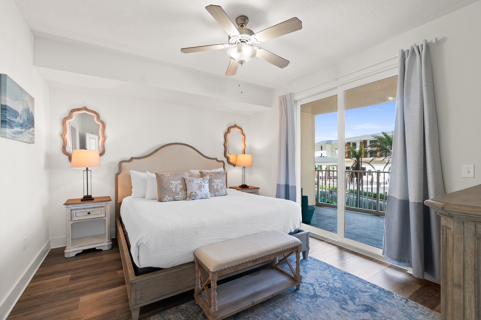 Main Bedroom with King Bed