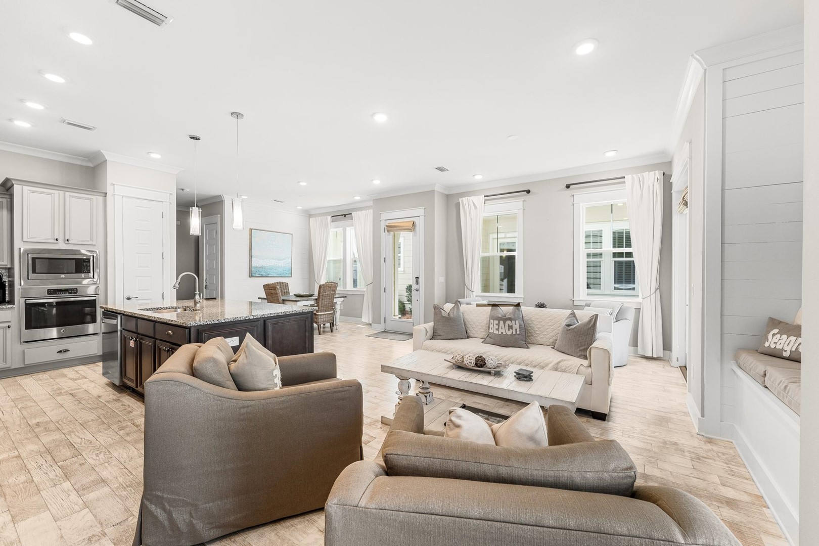 Prominence on 30A - 36 York Escape