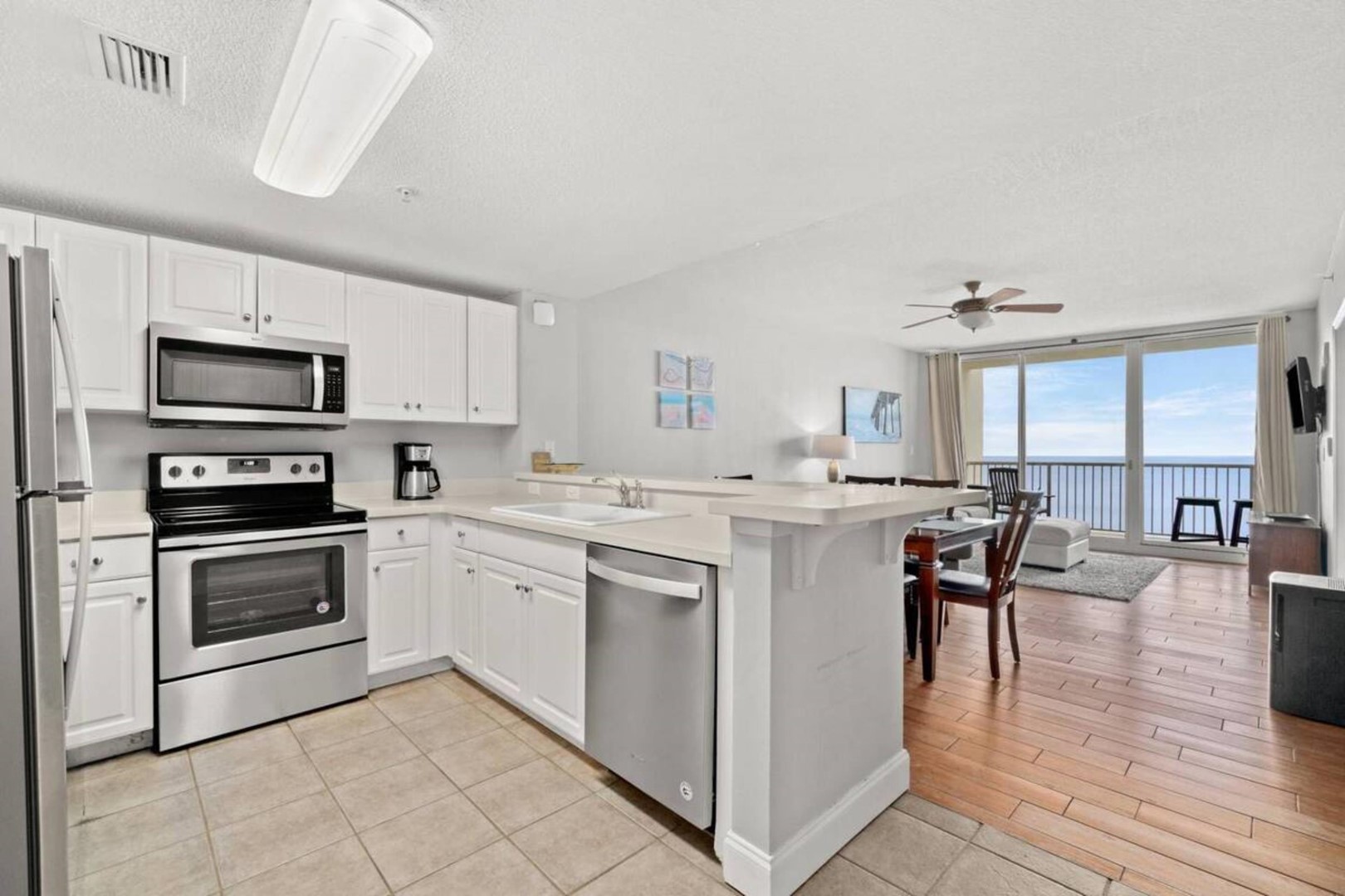 Majestic Beach Resort 1-2104 3