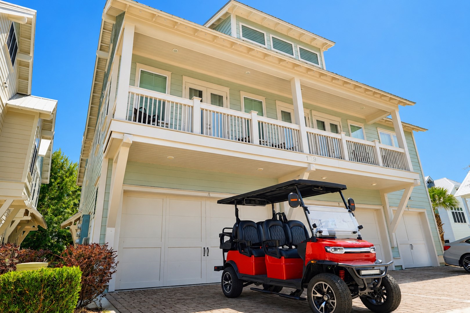6 Seater Golf Cart Included with Your Rental!