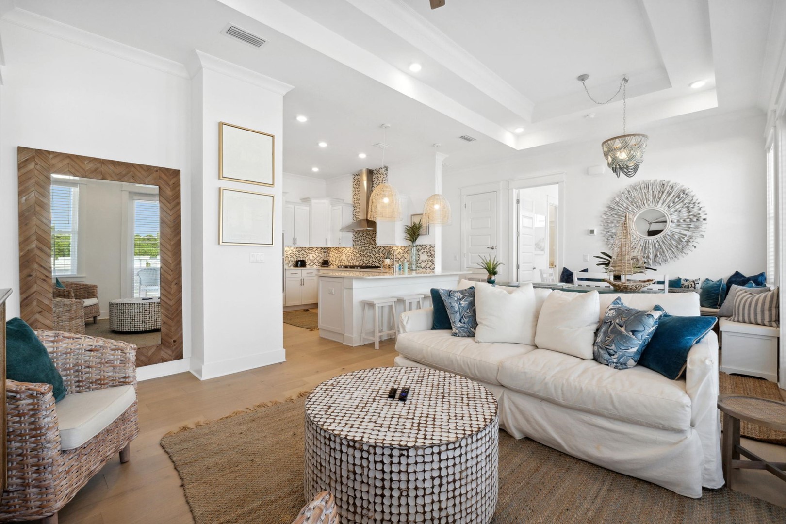 Prominence on 30A - Emerald Waves