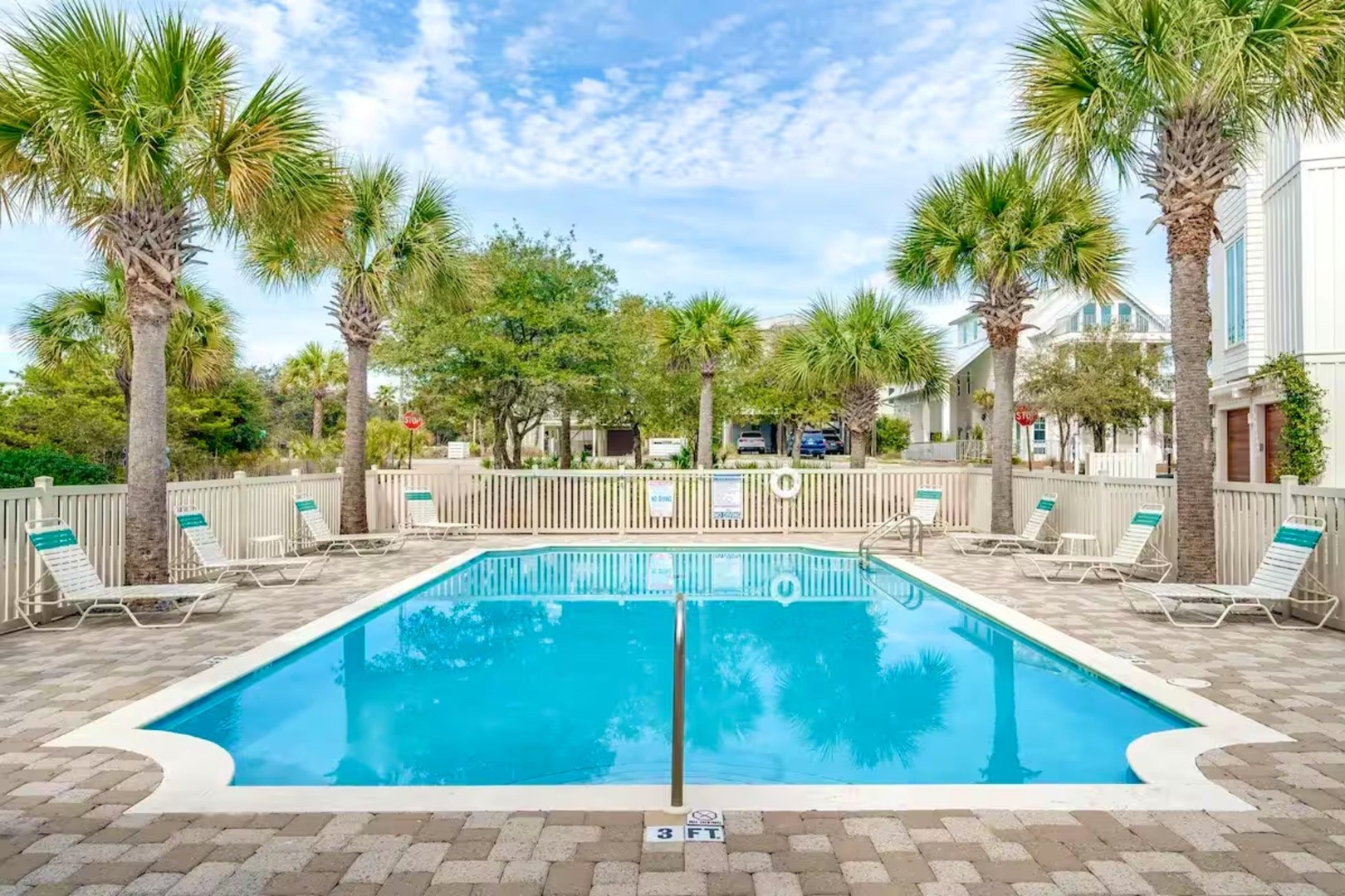 30A Beach House - Coconut Cottage 4