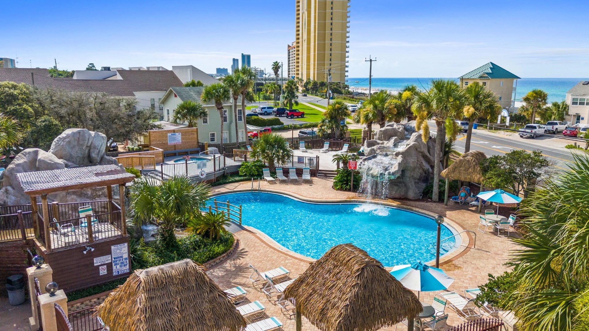 Portside Pool - Quick Walk to the Beach