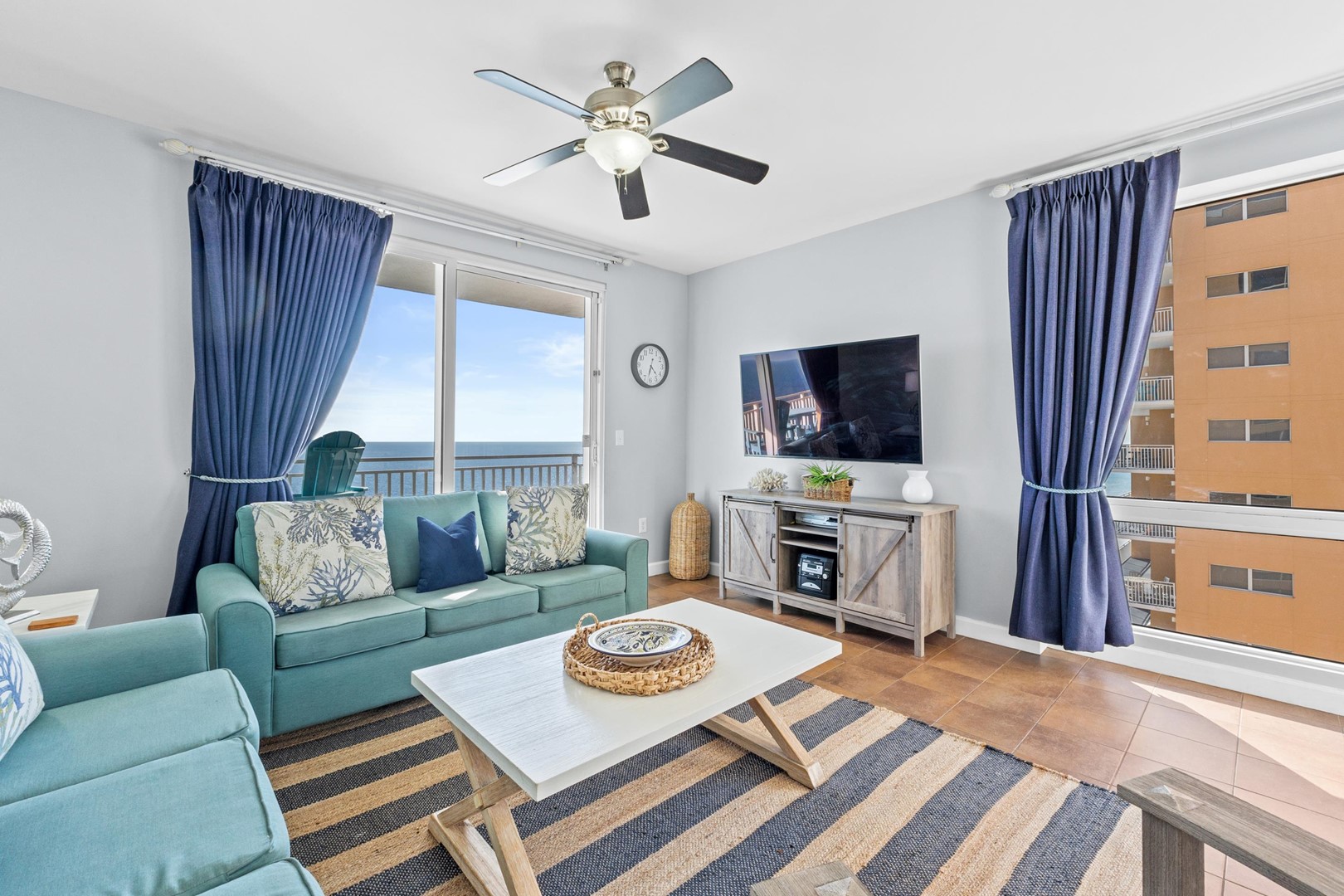 Splash Beach Resort Condo Rental 1601E-B