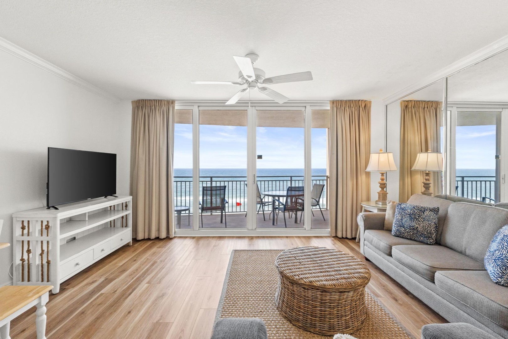 Emerald Beach Resort 626 8