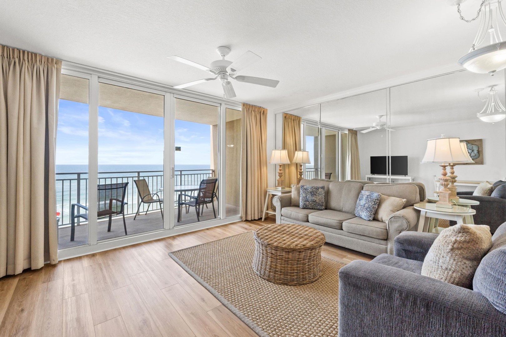 Emerald Beach Resort 626 Photo