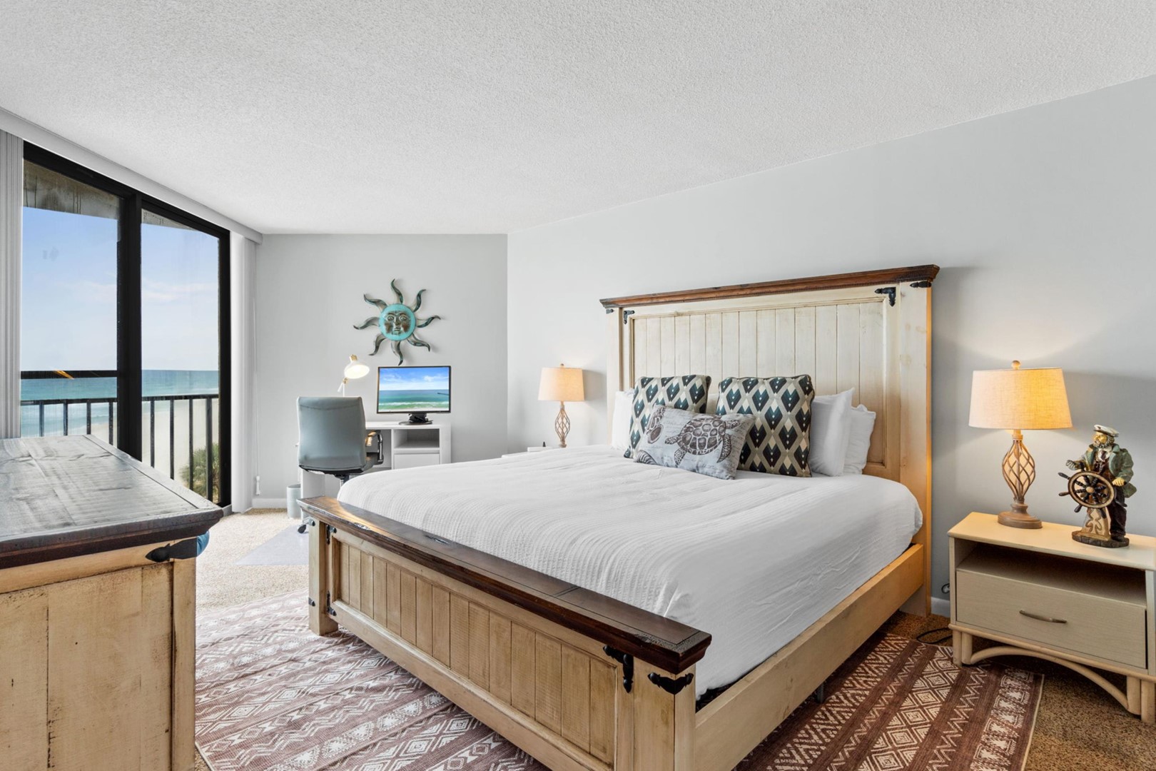 Main Bedroom with Balcony