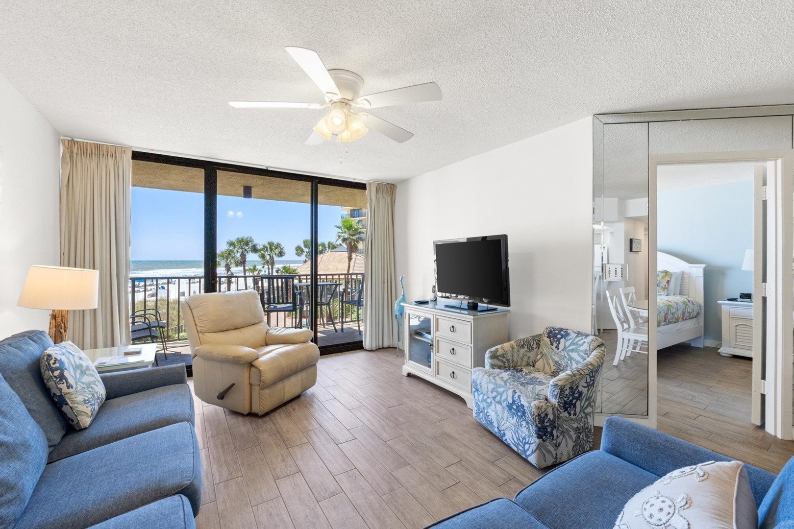 Living Area with Gulf Views