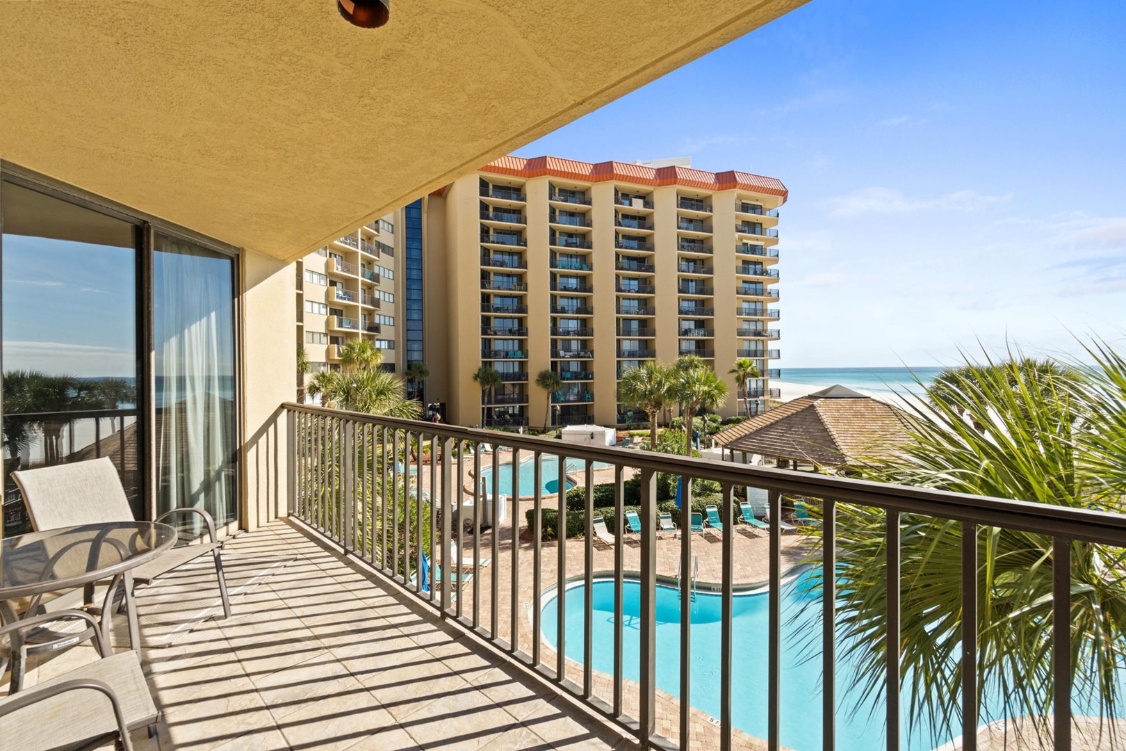 Summerhouse 313C Photo