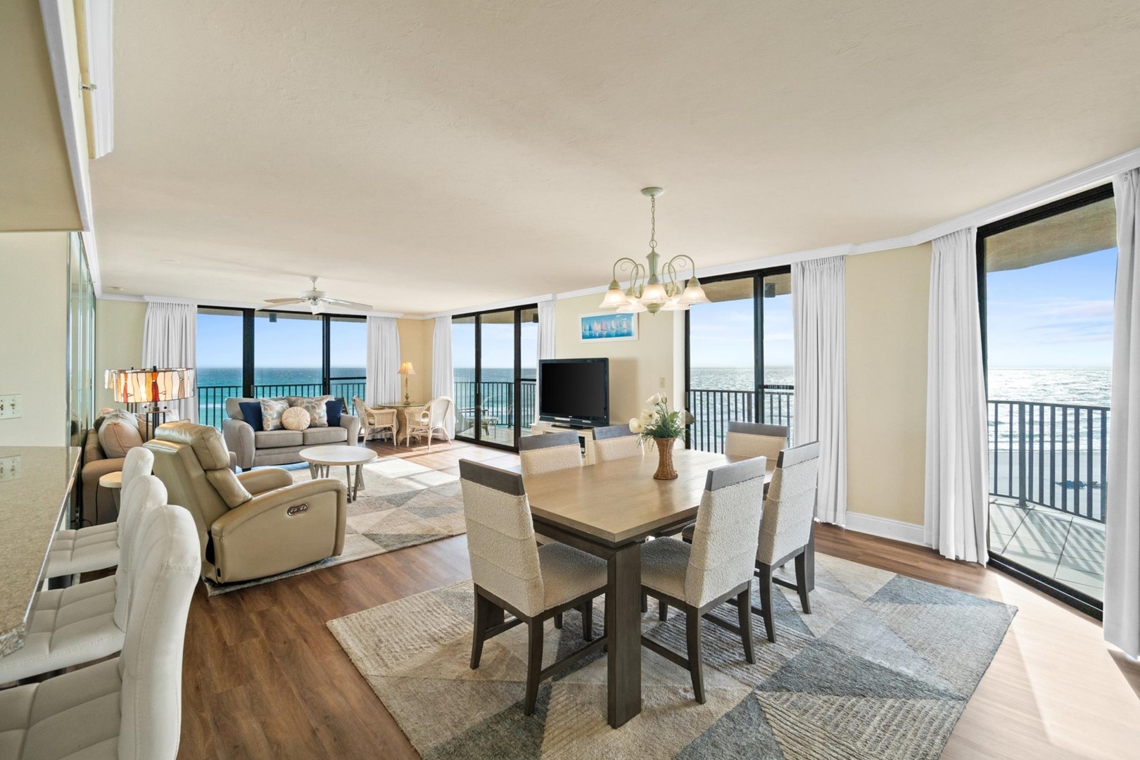 Summerhouse 415C Photo