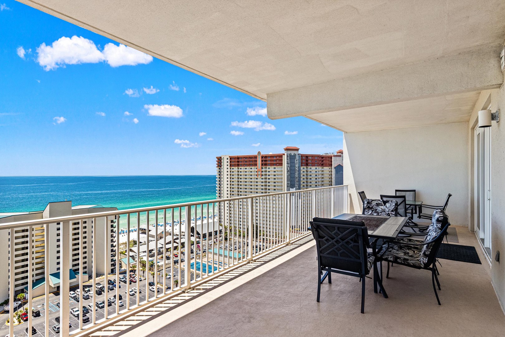 Laketown Wharf 1712 7