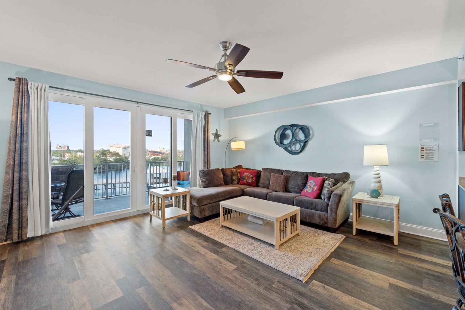 Laketown Wharf Rental 316