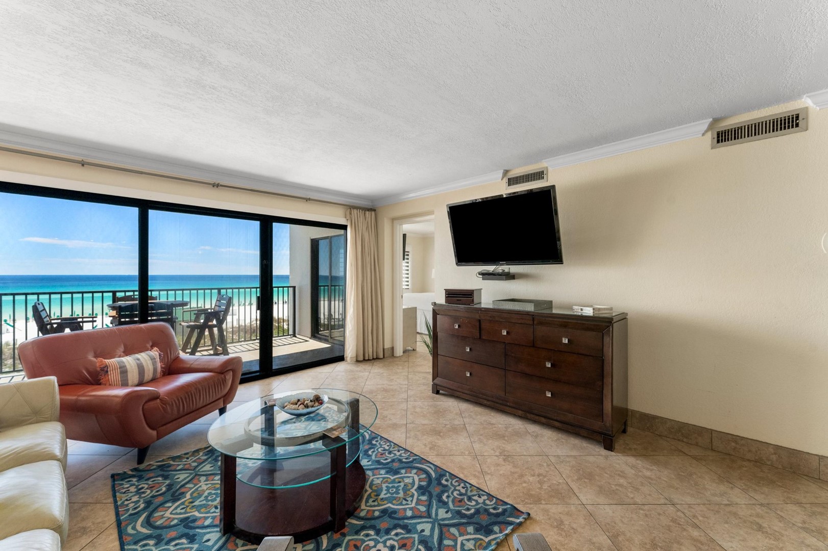 Emerald Towers 303 2