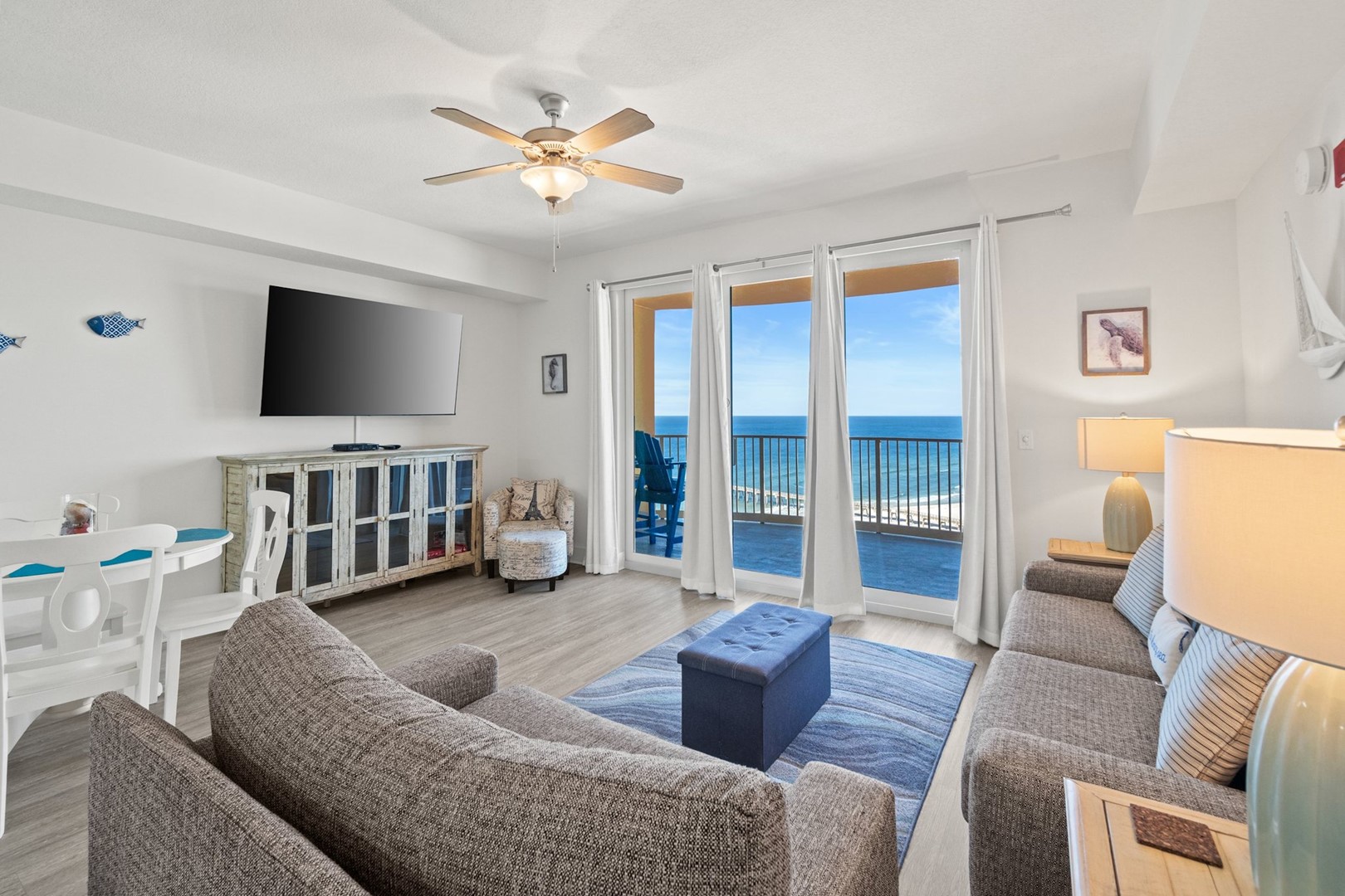 Calypso Resort Tower 3-2008 Photo