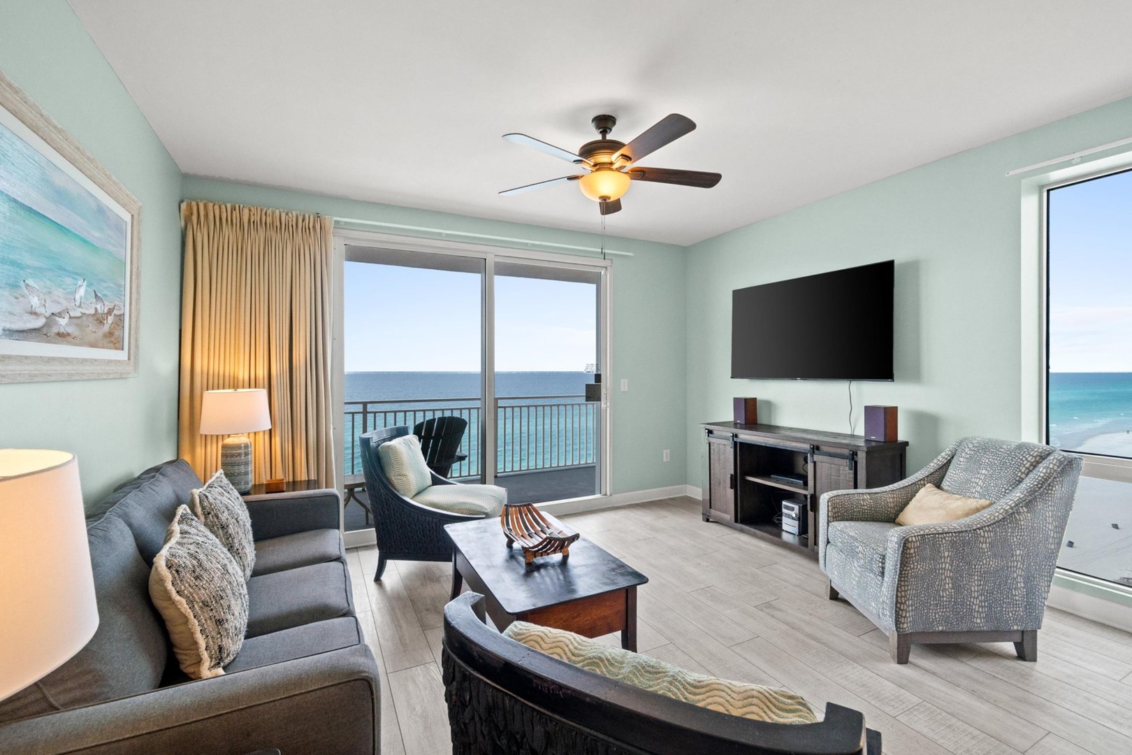 Splash Beach Resort 701E Photo