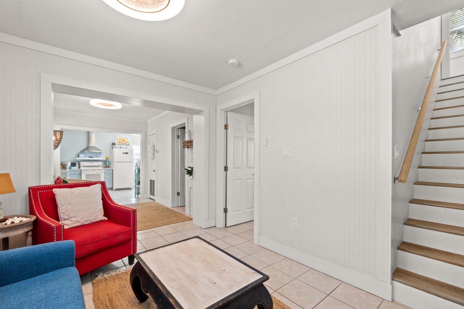 Beach House - Maple Leaf Relief 7