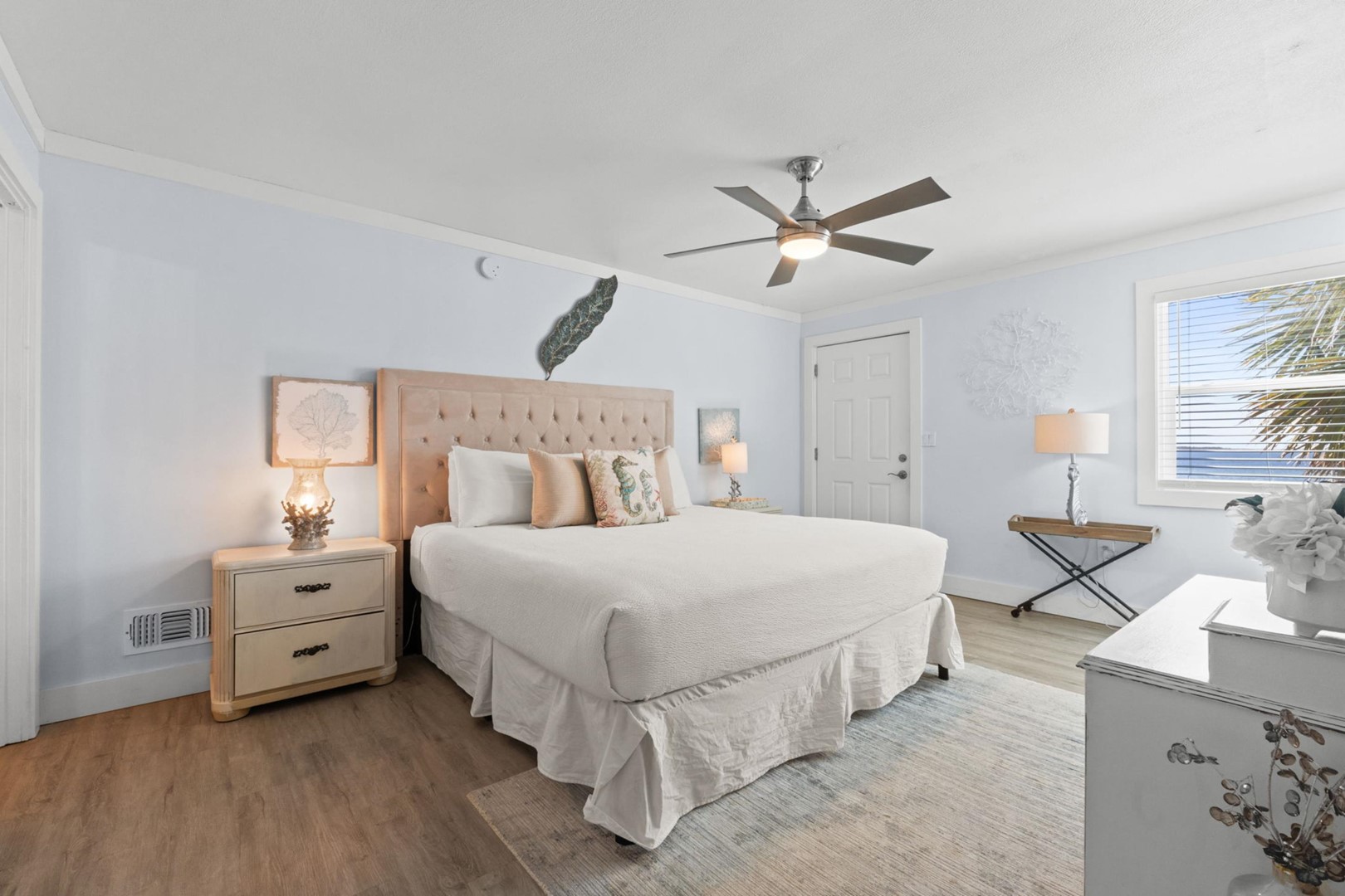 Beach House - Maple Leaf Relief 4