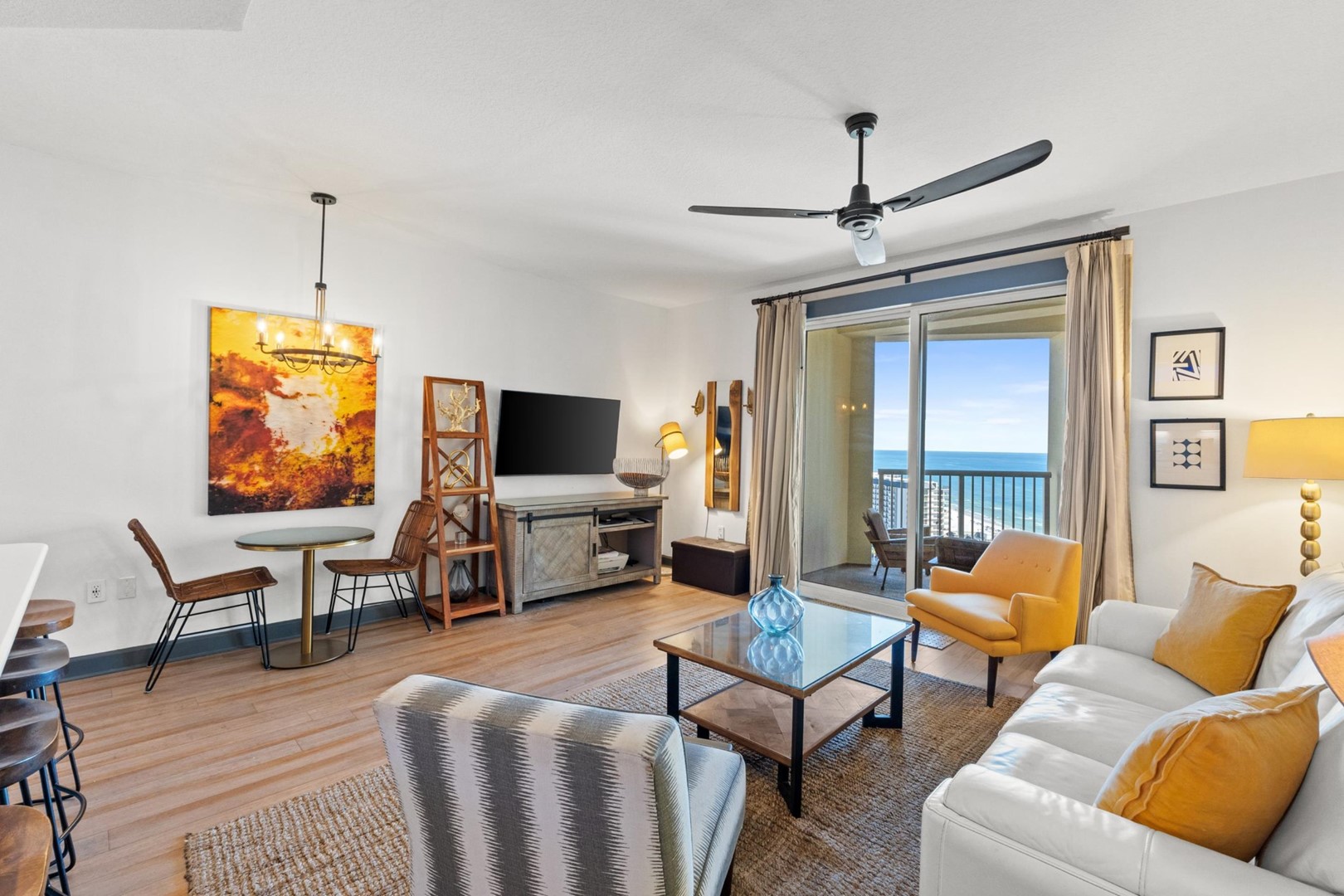 Grand Panama 2-1303 Photo