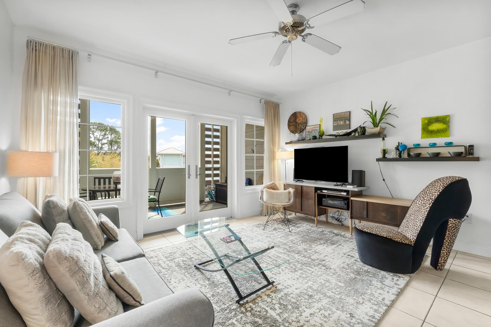 Cassine Station 306 Photo