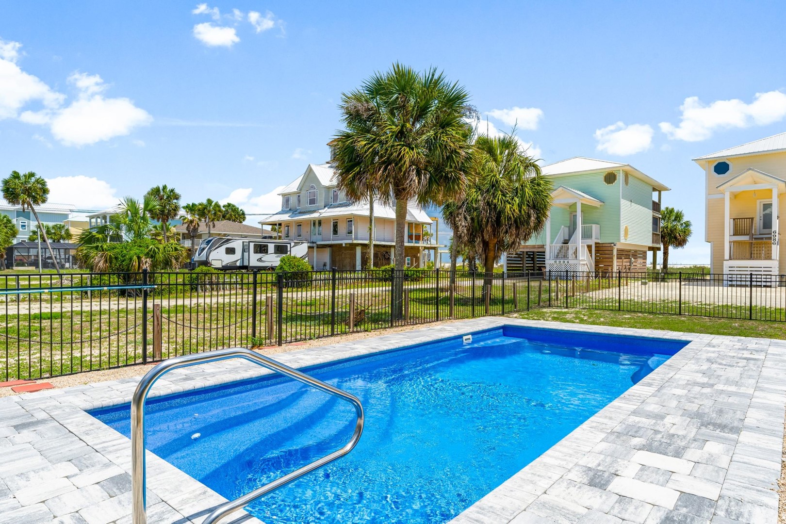 Beach House - One Palm 2