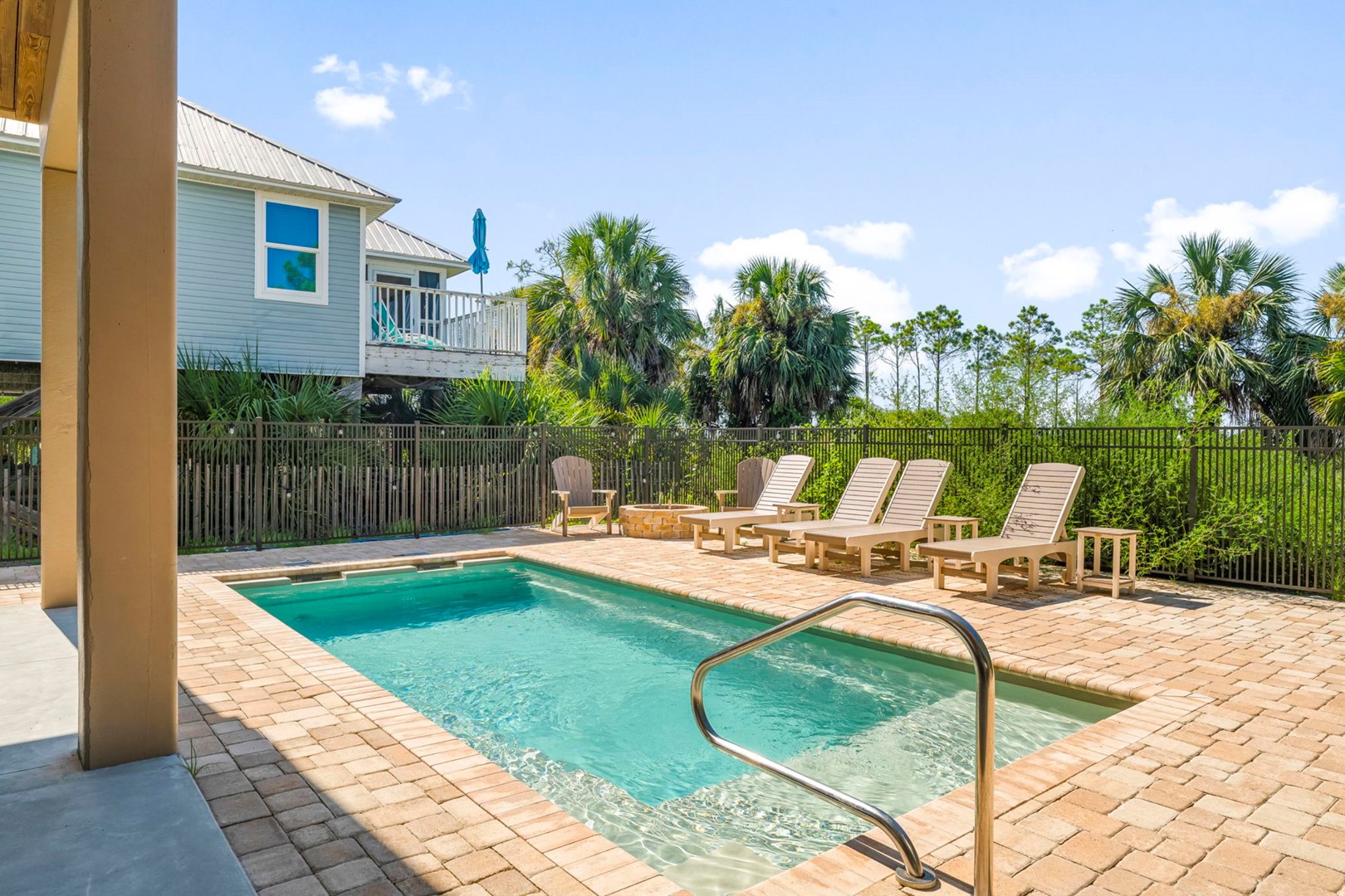 Beach House - Deepwater Dream 2