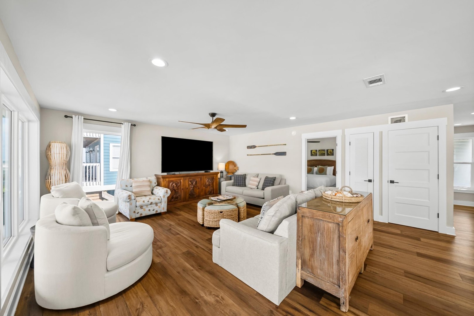 Beach House - In Good Company 8