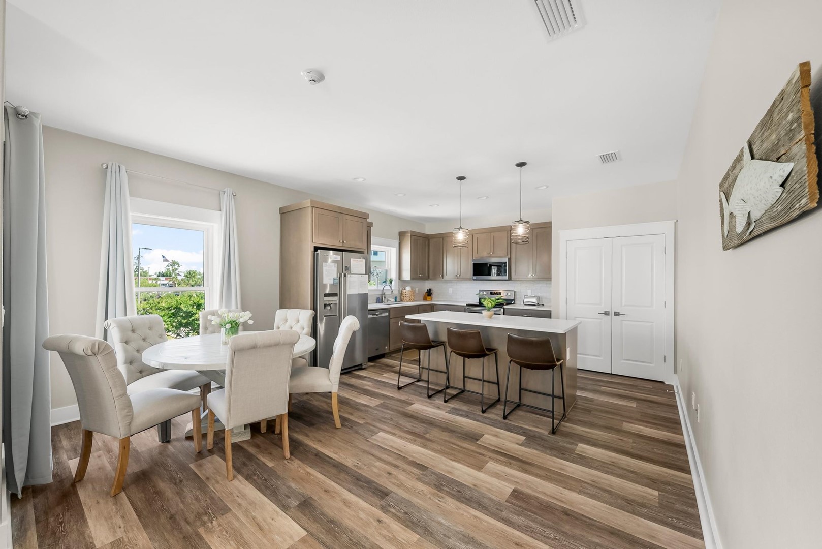 Beach House - Marina View 5