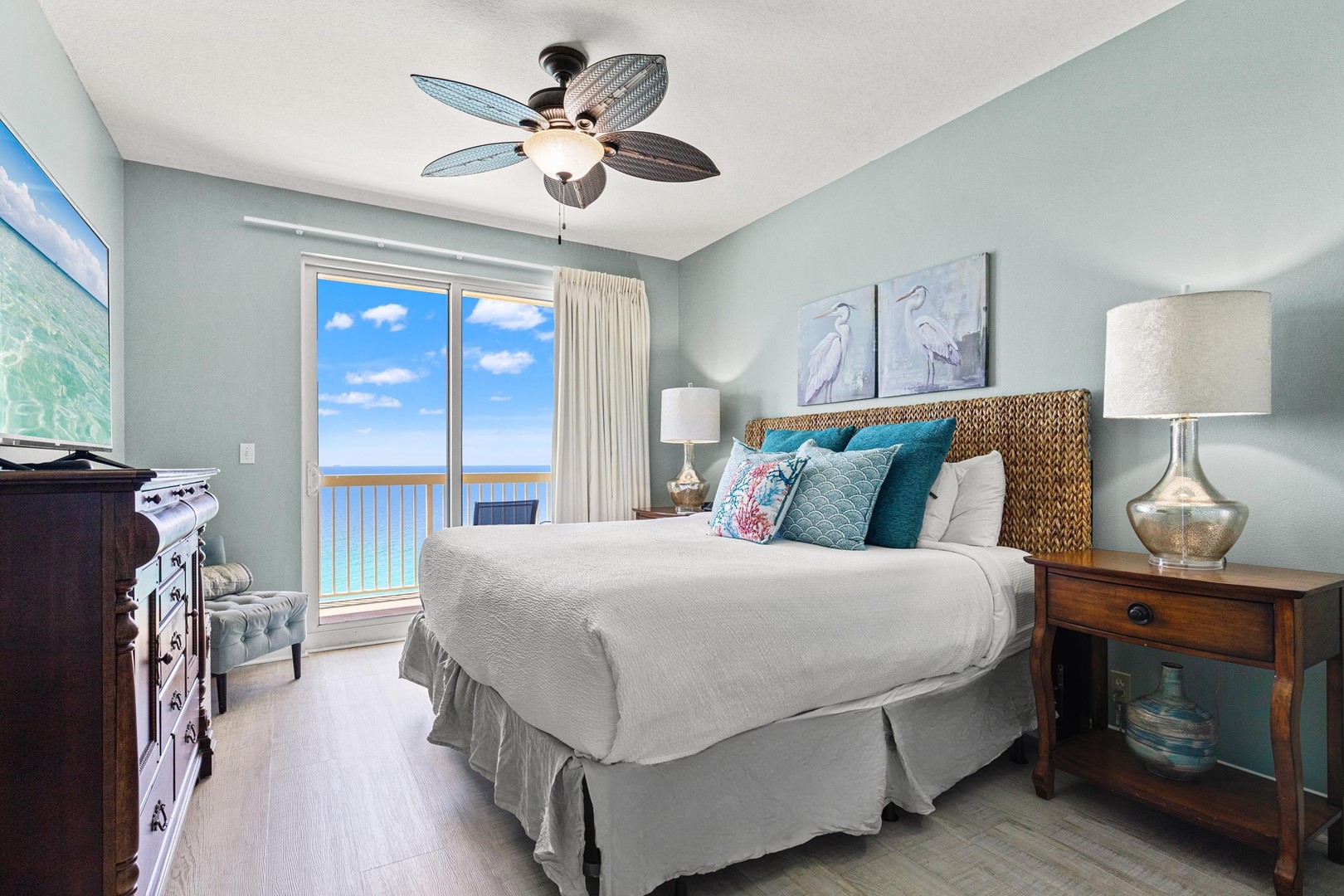 Calypso Resort 1908E 4