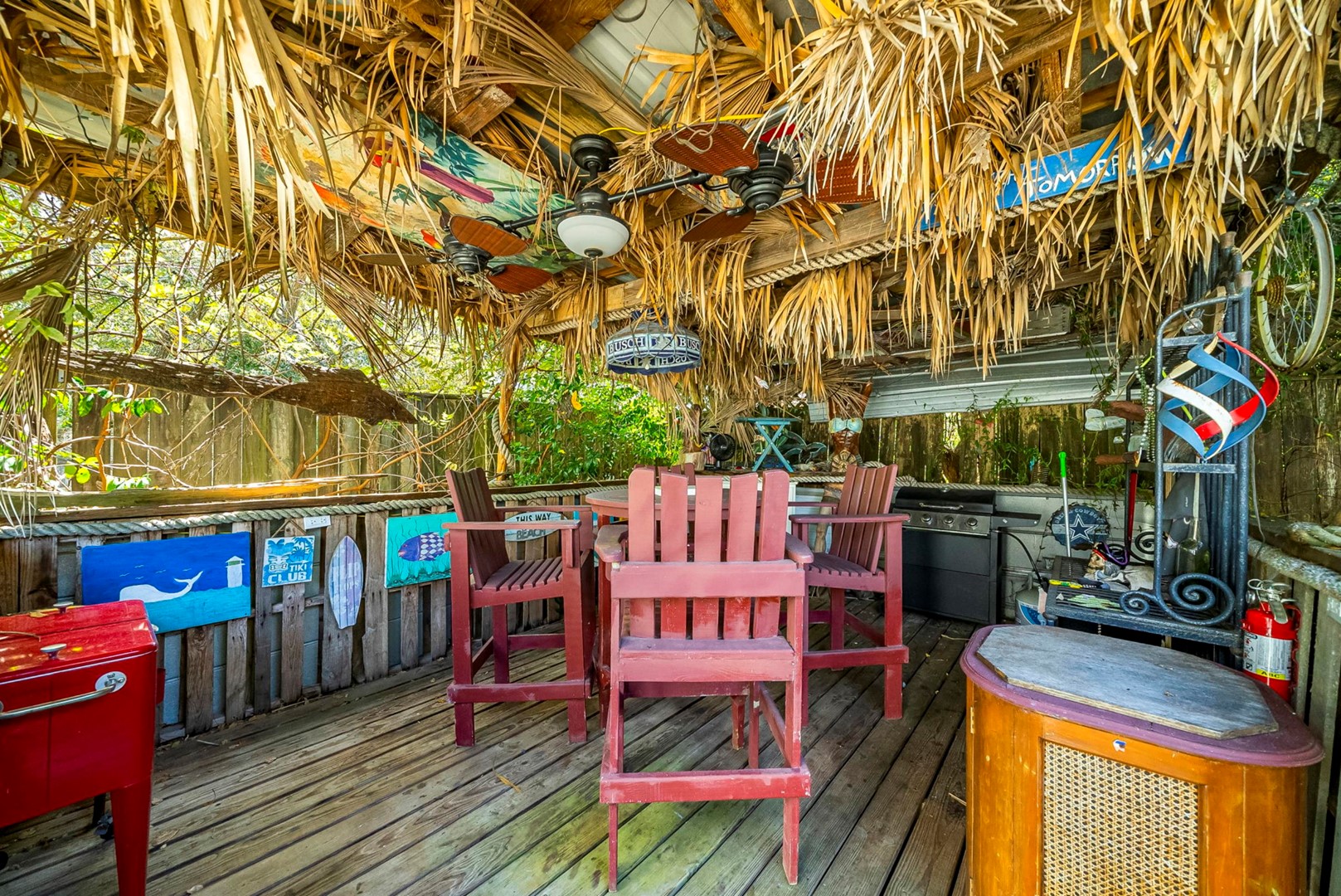 Tiki Hut