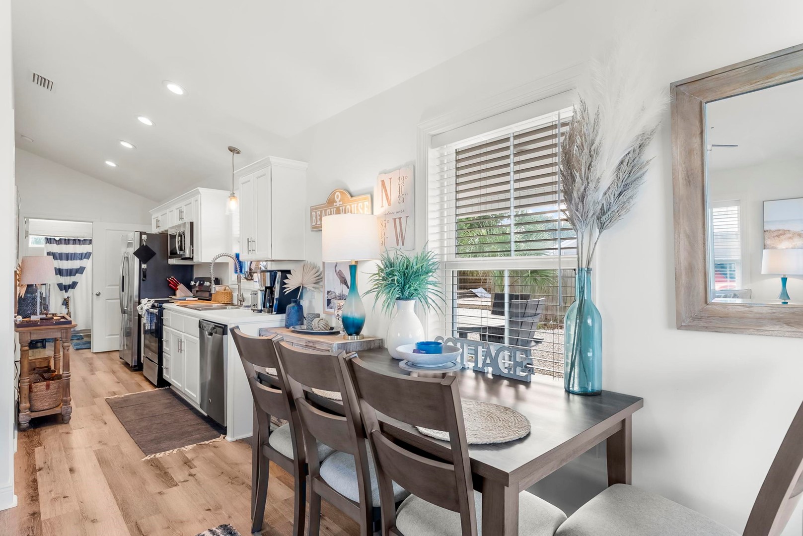 Beach House - Sun-Kissed Cottage 8