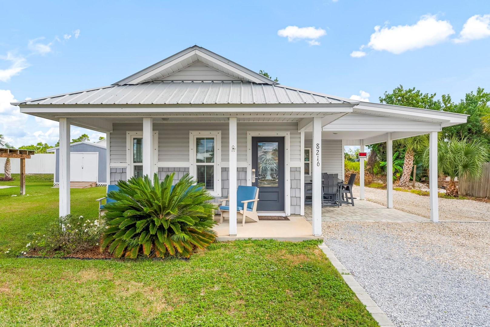 Beach House - Sun-Kissed Cottage