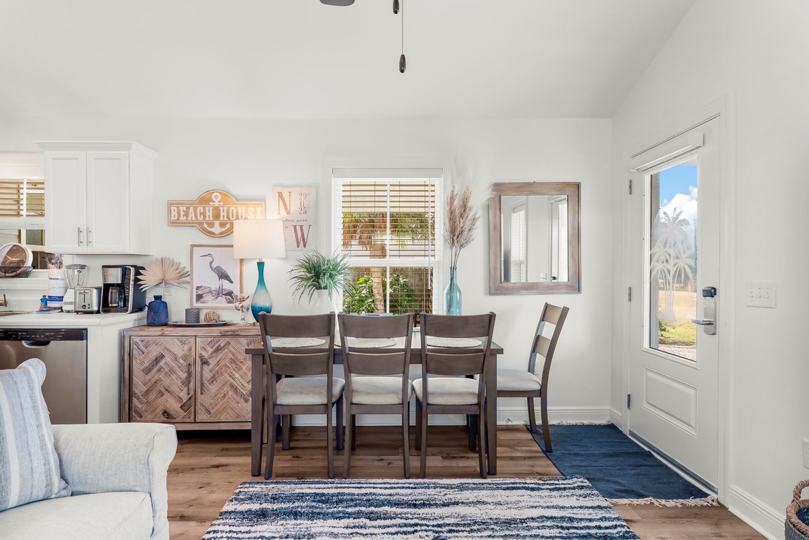 Beach House - Sun-Kissed Cottage 7