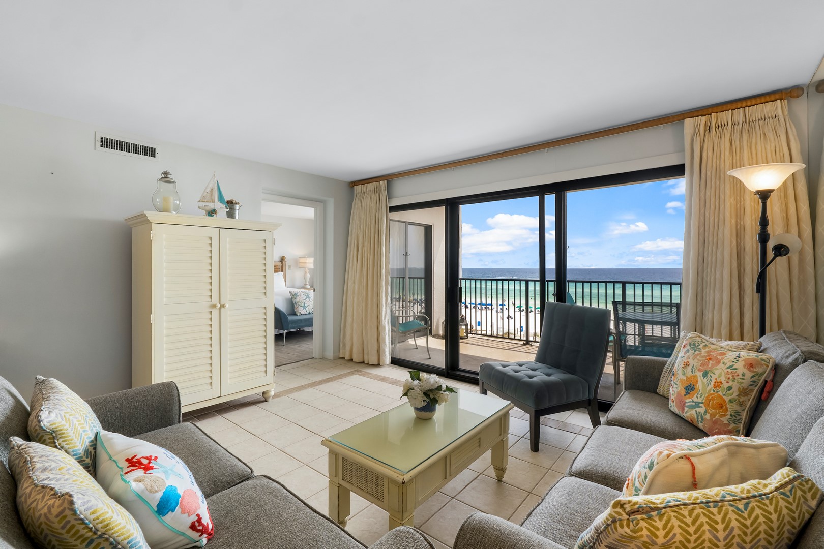 Emerald Towers 404 3