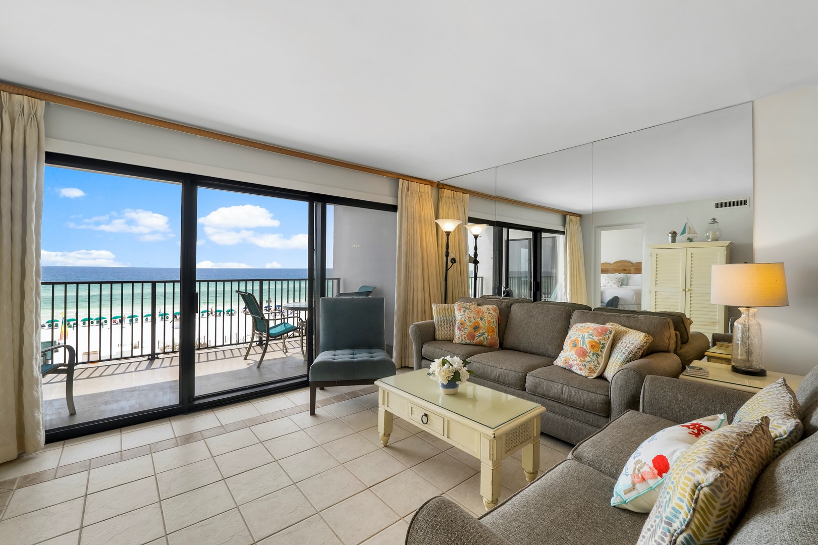 Emerald Towers 404 2