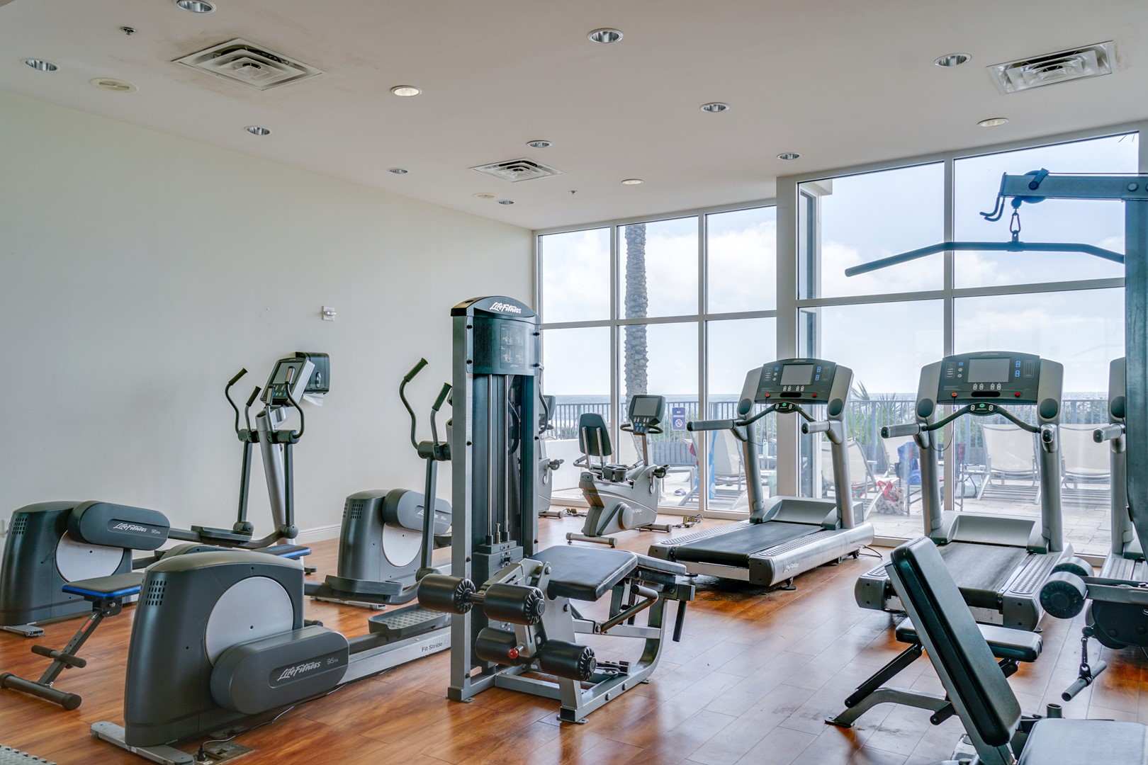 Sterling Breeze Resort 907-B 8