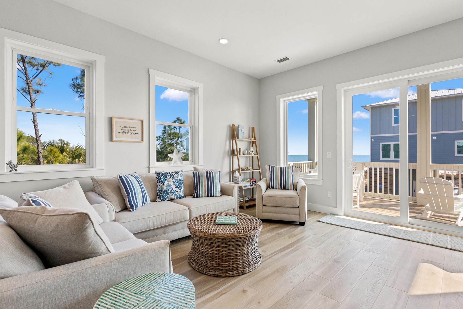 Beach House - Bella View 6