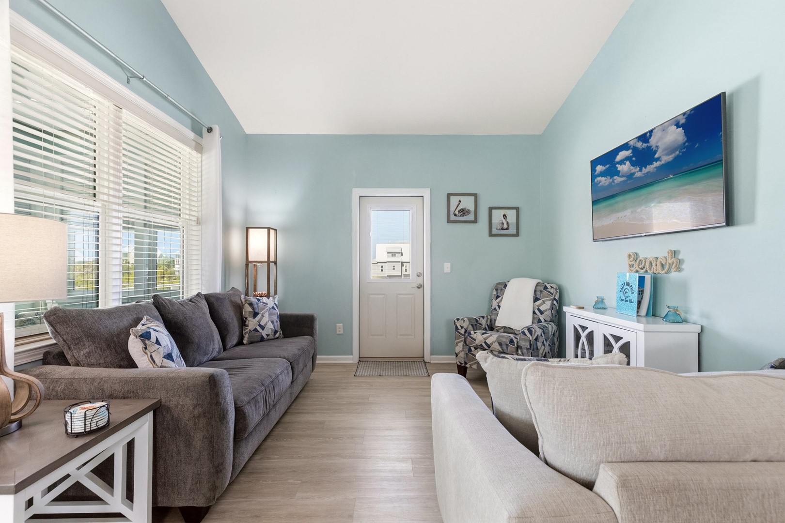 Beach House - Salty Dolphin 8