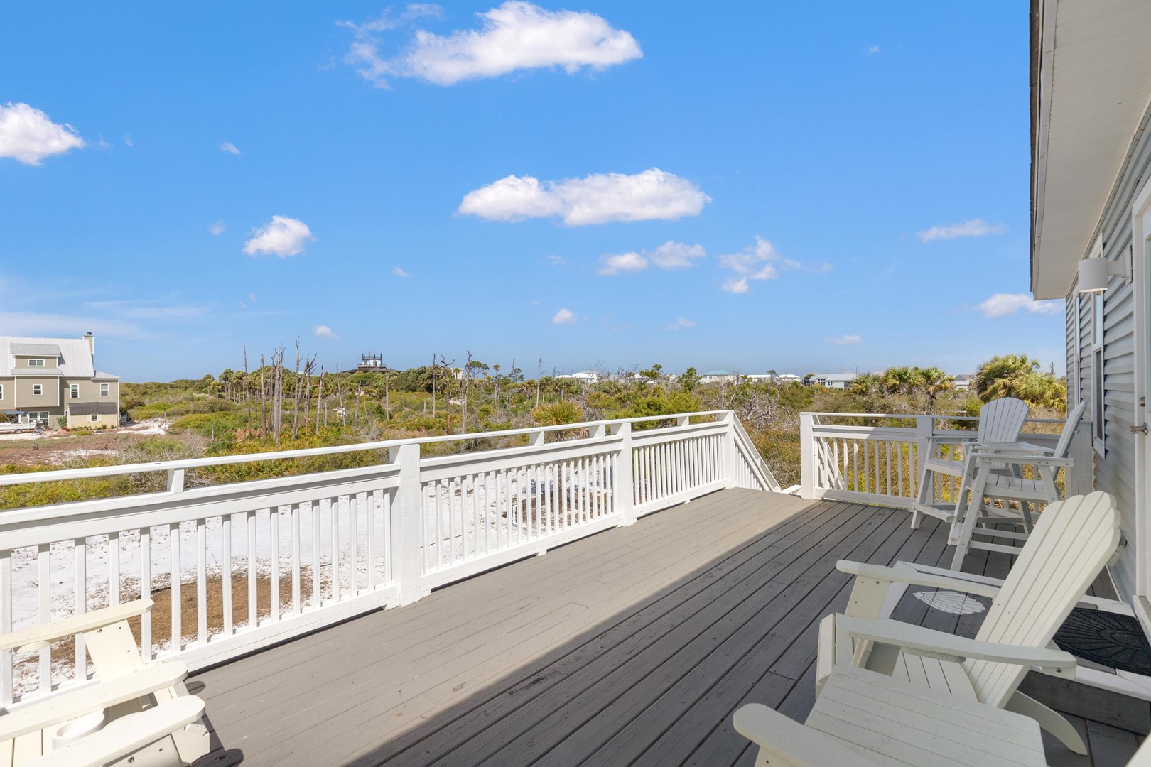 Beach House - Salty Dolphin 7